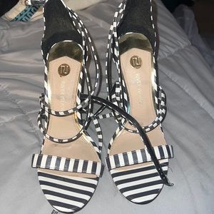RIVER ISLAND STRAP HEELS